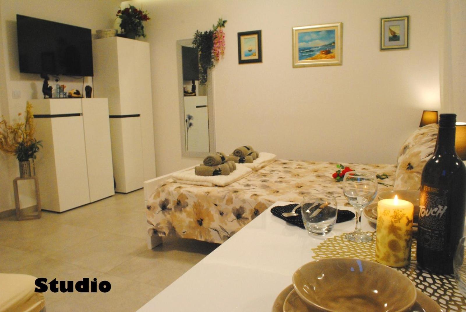 Sunshower Apartment And Studio Split Ngoại thất bức ảnh